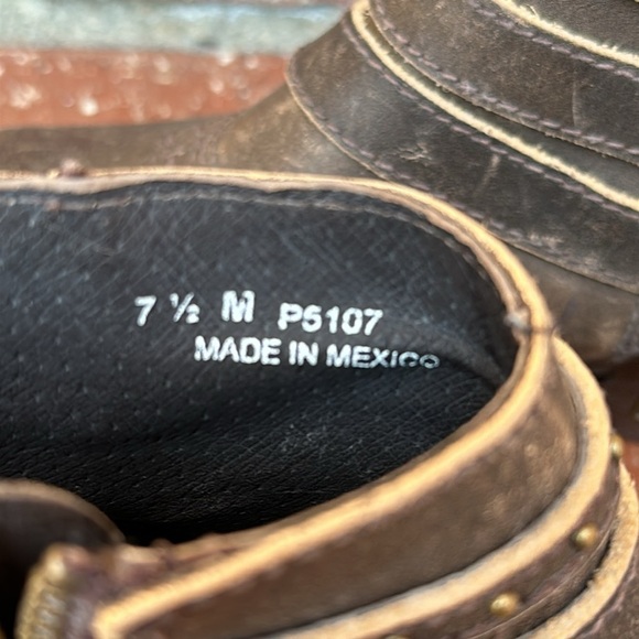 Circle G by Corral Cowhide Round Toe Boot with Studs Women's Size 7.5 - Picture 6 of 8